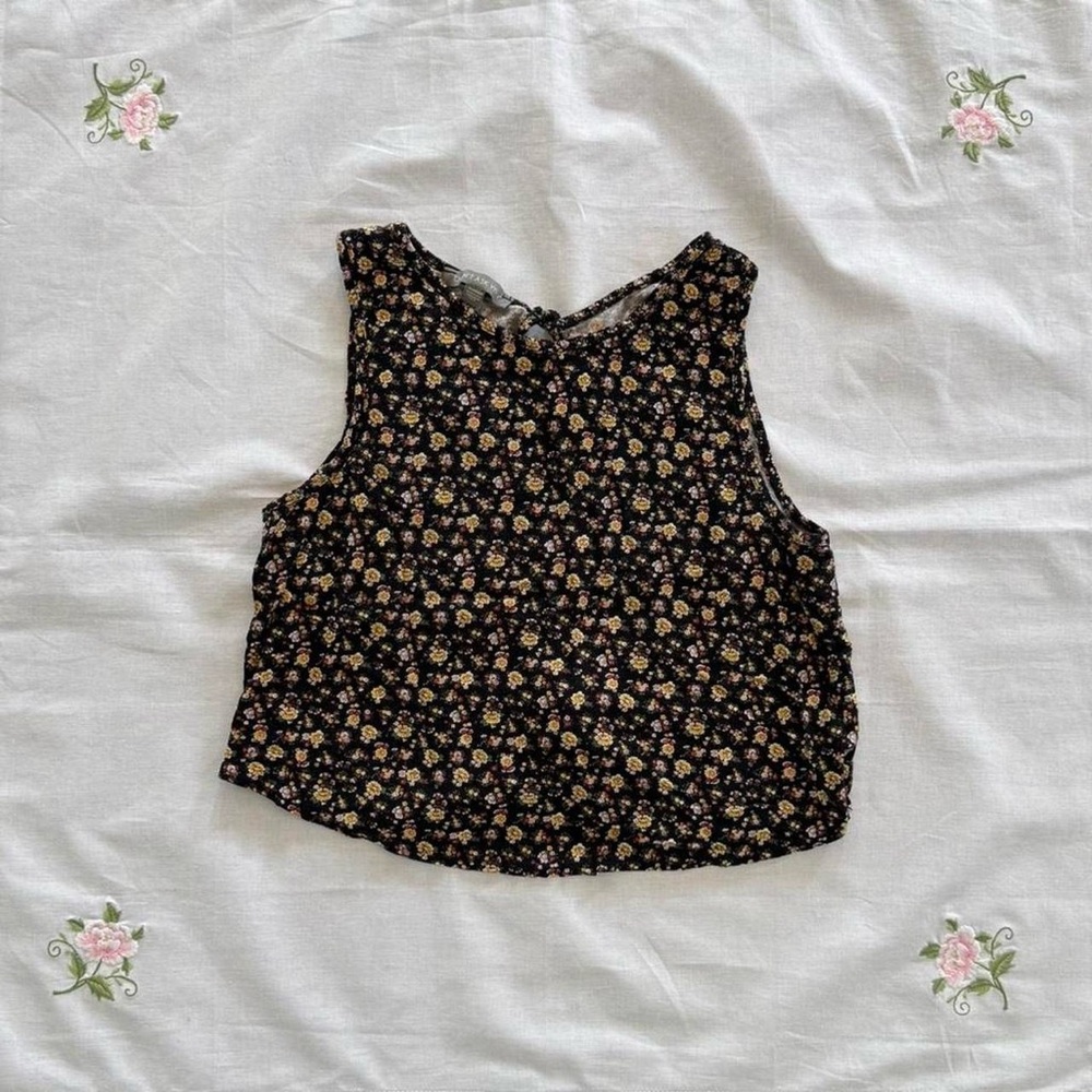 ⟡ Vintage-Inspired Black Floral Tank OS ⟡